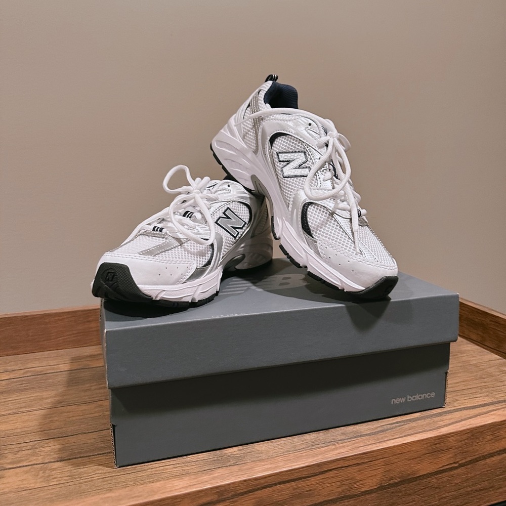 New Balance 530 SG- Navy,White,and Silver. Brand new! (UNISEX)